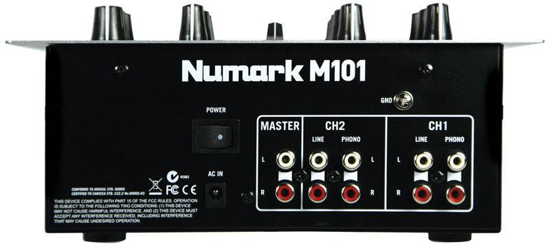 Фото NUMARK M101