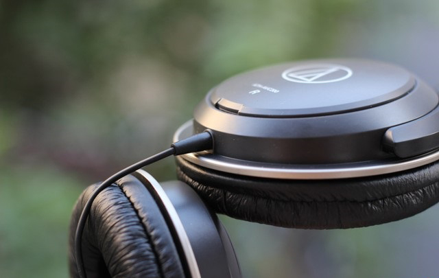 Фото AUDIO-TECHNICA ATH-AVC200