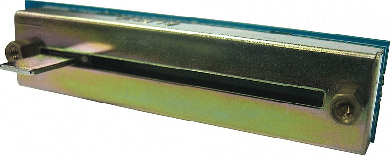 Фото Behringer CFM1