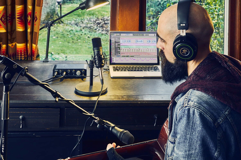 Фото MACKIE Producer Bundle