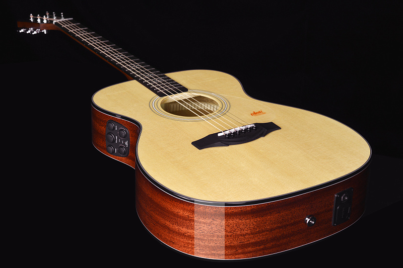 Фото Трансакустическая гитара KEPMA F1E-OM Natural