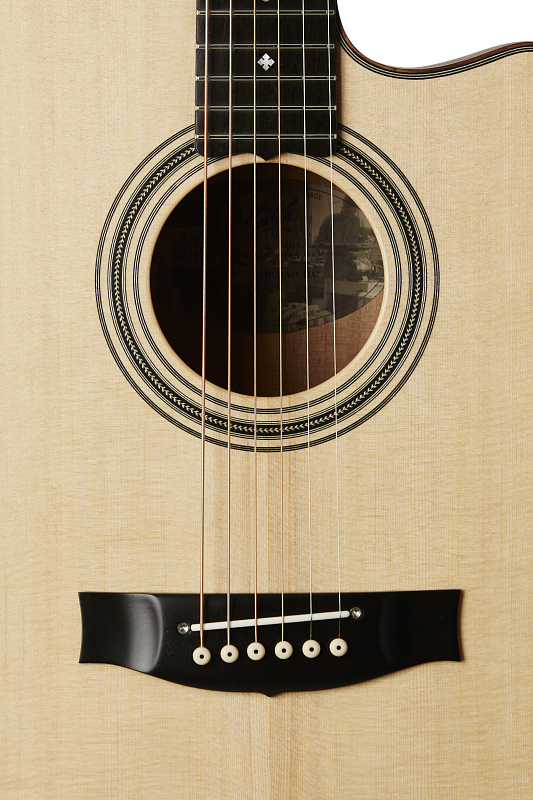 Фото Электроакустическая гитара Maton EBG808C-MIC-FIX