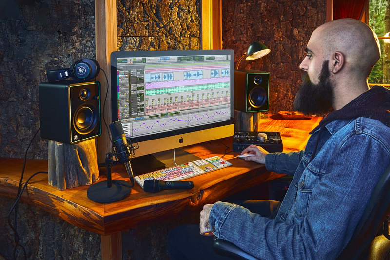 Фото MACKIE Studio Bundle