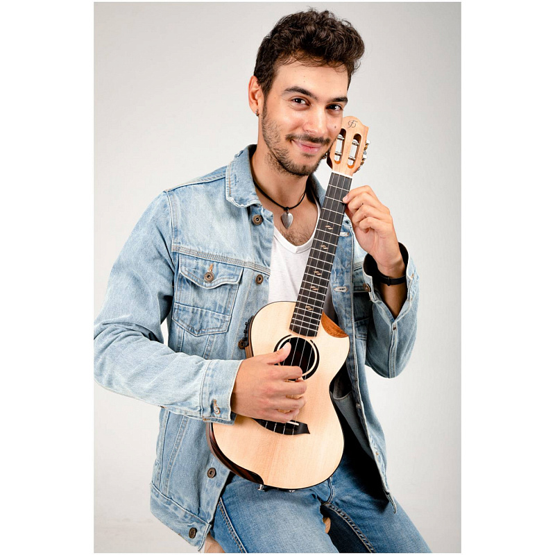 Фото Укулеле концерт FLIGHT VICTORIA CONCERT EQ-A